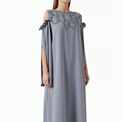 قفطان مطرز بترتر