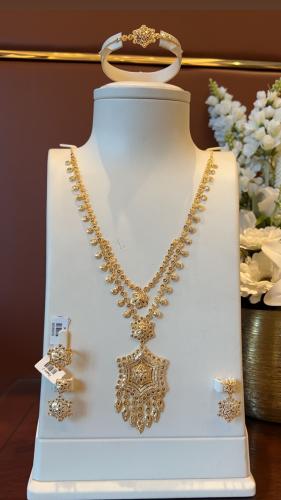 طقم ذهب صافي 22k