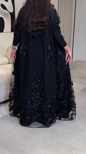 عباية بليزر مع تدخيلة تل بورود بارزة