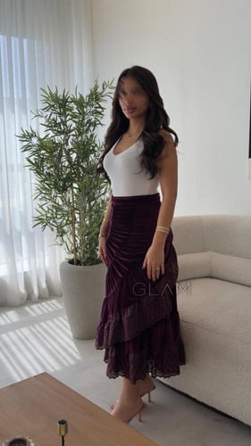 تنورة لف بأطراف