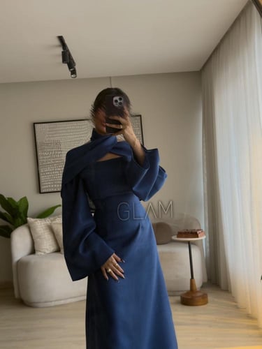 فستان كتان برقبة