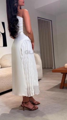 فستان سكري ميدي كريب وشيفون من الجنب