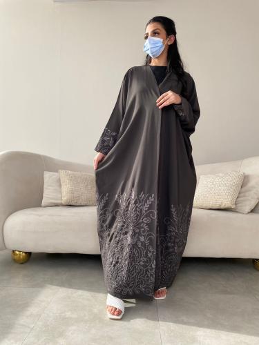 عباية بشت مطرز