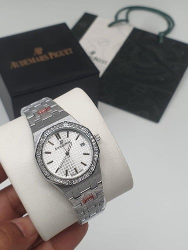 ساعة أوديمار النسائية - كشخاتي