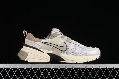 Nike V2K run unisex shoe Lite Big & Brown Master Q...