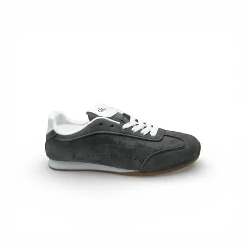 حذاء الو يوغا Alo Yoga