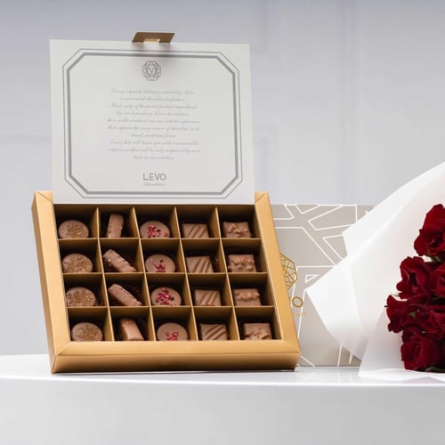 نغم الورد مع شوكلت ليفو 20 قطعة