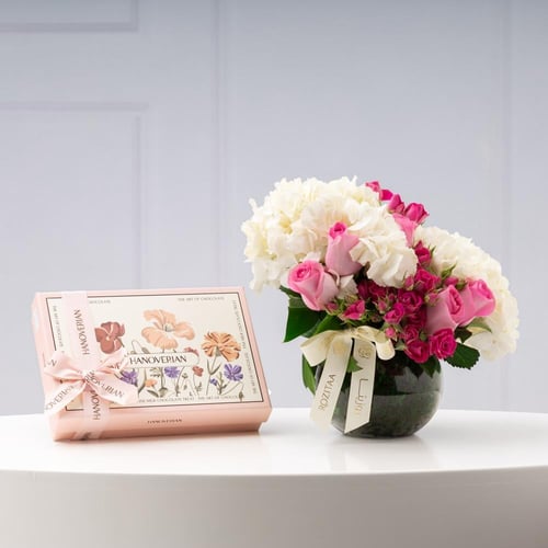 مزهرية اناقة الورد مع كريب دولسي من هانوفيرين