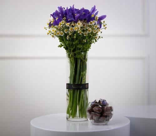 فازة ايرس مع الشوكولاتة