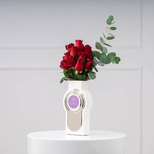 فازة رومانسية الأزهار