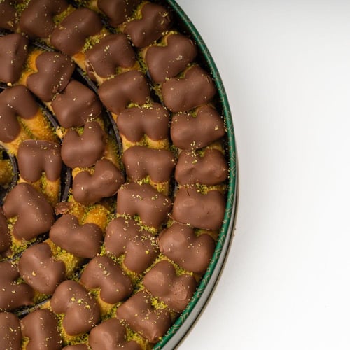 اصابع البقلاوة بالكاجو والشوكولاتة من باب شرقي مع...