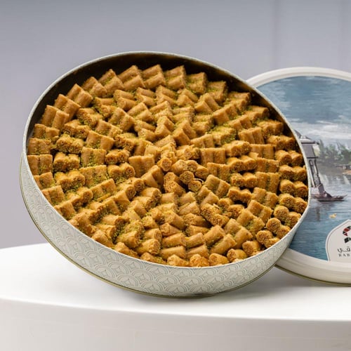 فازة رقة الأزهار مع أصابع البقلاوة بالكاجو من باب...