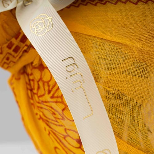 فازة القمر الذهبي