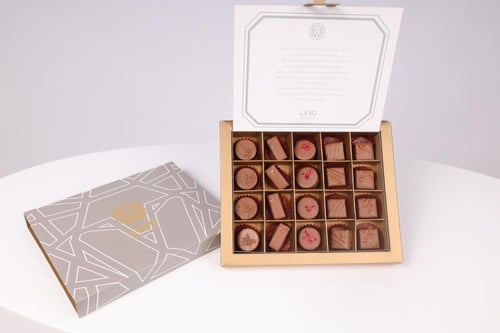 جوري أحمر مع شوكلت صغير من ليفو