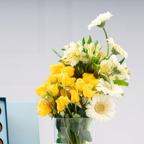 مزهرية الشروق المبهج مع شوكولاتة دولسي كريب من فيل...