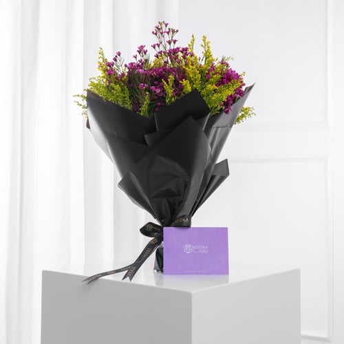 باقة عقدة الليل المزهرة