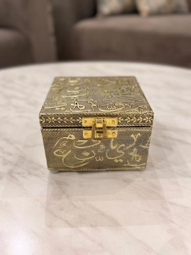 صندوق خشب هندي ملبس نحاس