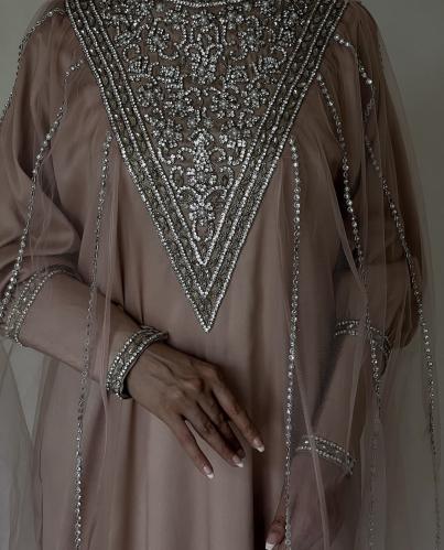 ثوب اماراتي