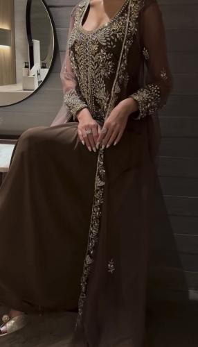ثوب مناسبات فخم