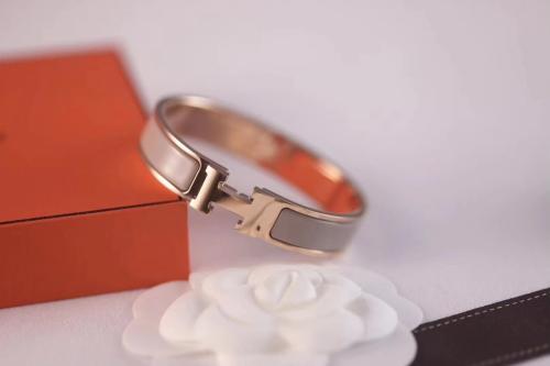 Hermes bracelet