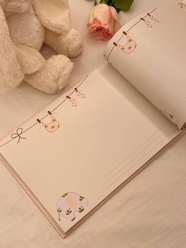 باقة "حكاية حبنا" – مفكرة الامومة وألبوم ذكريات صغ...