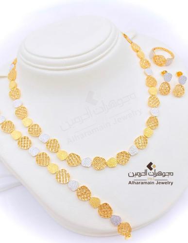 طقم ذهب عيار 21