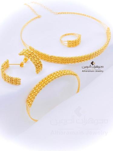 طقم ذهب عيار 21