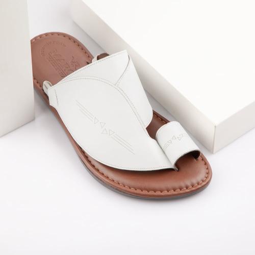 حذاء شرقي إيطالي أبيض فاخر