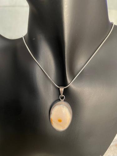 عقيق + برواز من الفضة