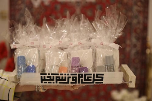صينية اكريليك بيدين رخام طبيعي