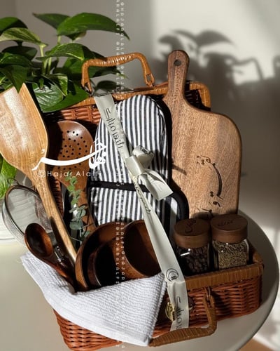 شنطة ( تفاصيل المطبخ )