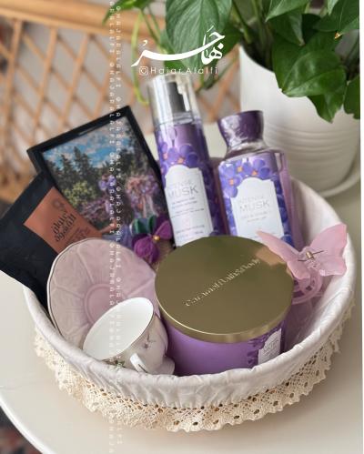 هدية لون بنفسجي