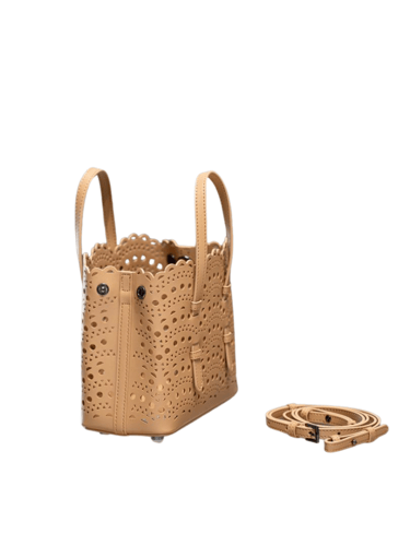 حقيبة جلد بيج