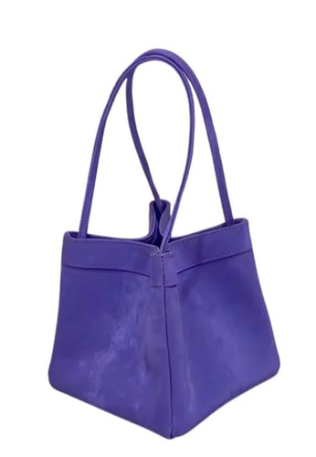 حقيبة ڤيلڤيت شامواه بطباعة حروف مجانية