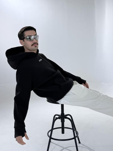 بلوفر أسود - Black Hoodie