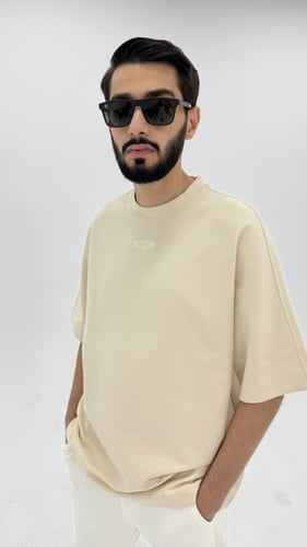 تيشيرت ستورم مطرز بيج