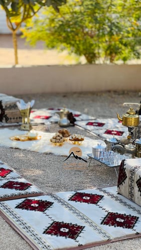 طقم 4 مدات ارضيه للبر مبطنة مع مراكي - نقشة نجدية