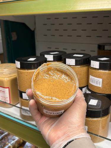 زبدة اللوز بالسمسم