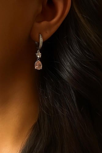 اقراط لومينارا