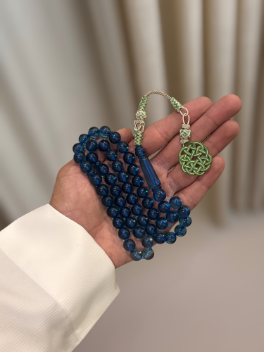 سبحة بكلايت أزرق شفاف طريزونة نحاس خضراء