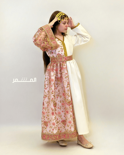 فستان ناصفة 09 - ابيض و وردي