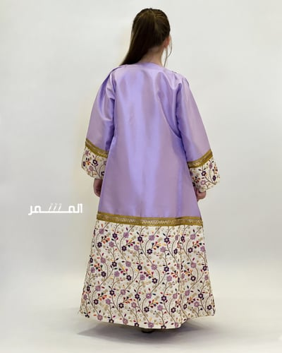 فستان أبيض مع بشت بنفسجي بنقوش هندية 05 | تصميم تر...
