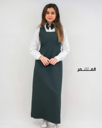 مريول اخضر - ياقة مربعة