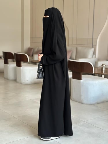 عبايه راس حشمه + طرحه ونقاب مجانا