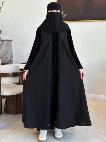 عباية مميزه +طرحه ونقاب مجانااا