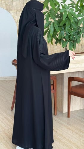 عبايه 555 طرحه + نقاب مجانااا