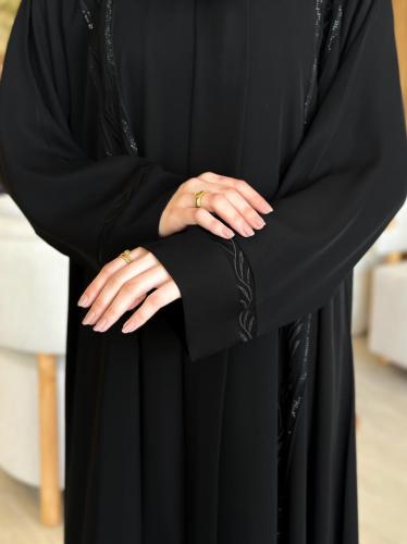 عبايه قمر +طرحه ونقاب مجانا