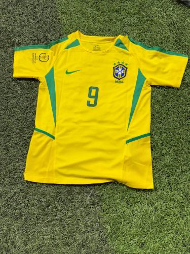 قميص رونالدو الظاهره الخاص بكأس العالم 2002