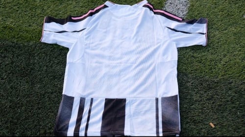 قميص يوفنتوس الاساسي 2025-2026