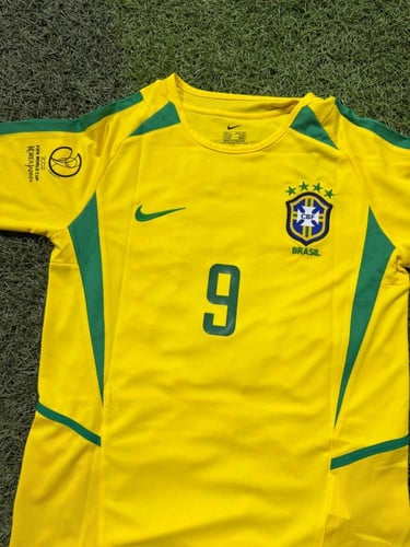 قميص رونالدو الظاهره الخاص بكأس العالم 2002